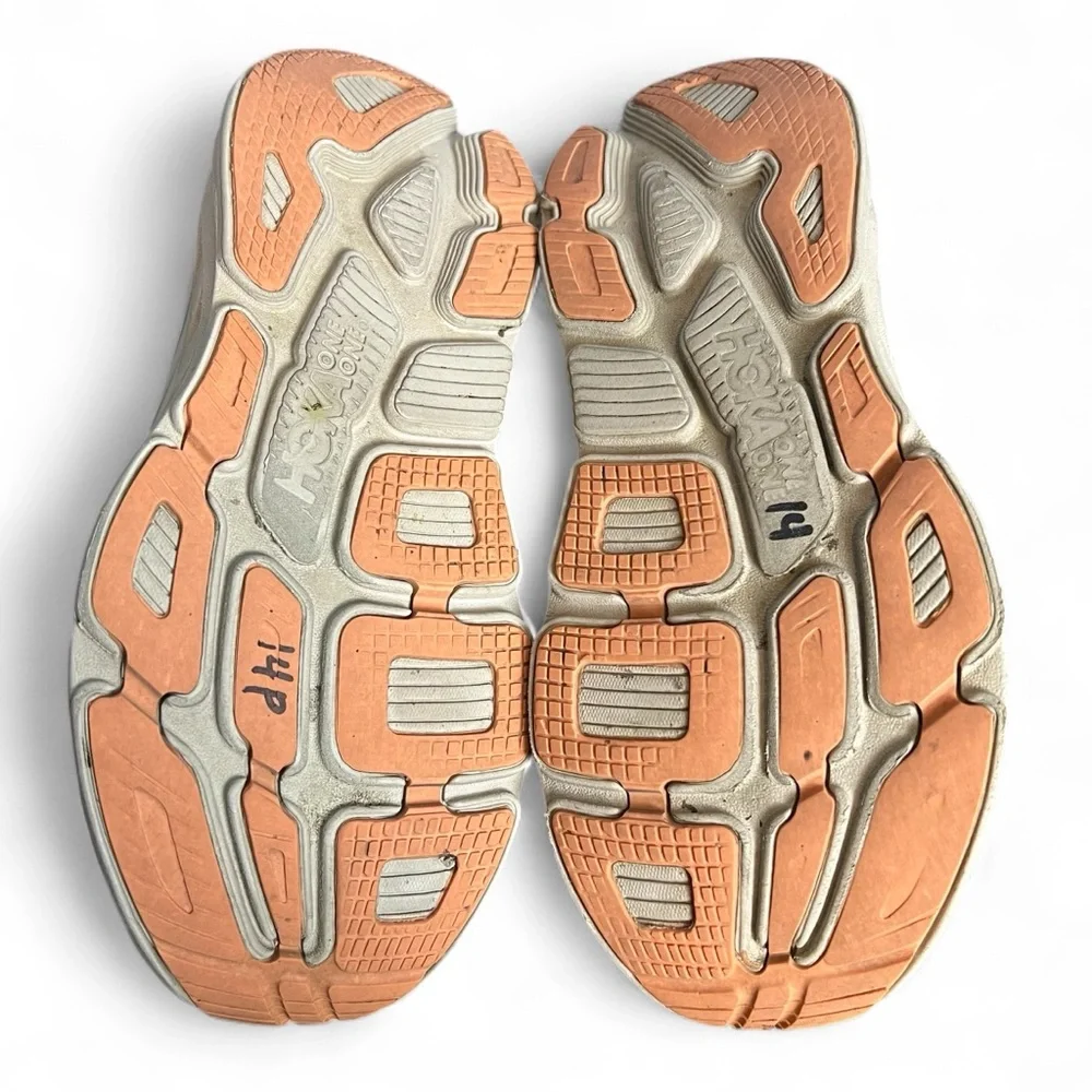 Hoka One One - Women's Bondi 7 Running Shoes‎ Gray Peach - Sz. 10